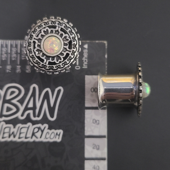 00 Plugs - Picture 3 of 3